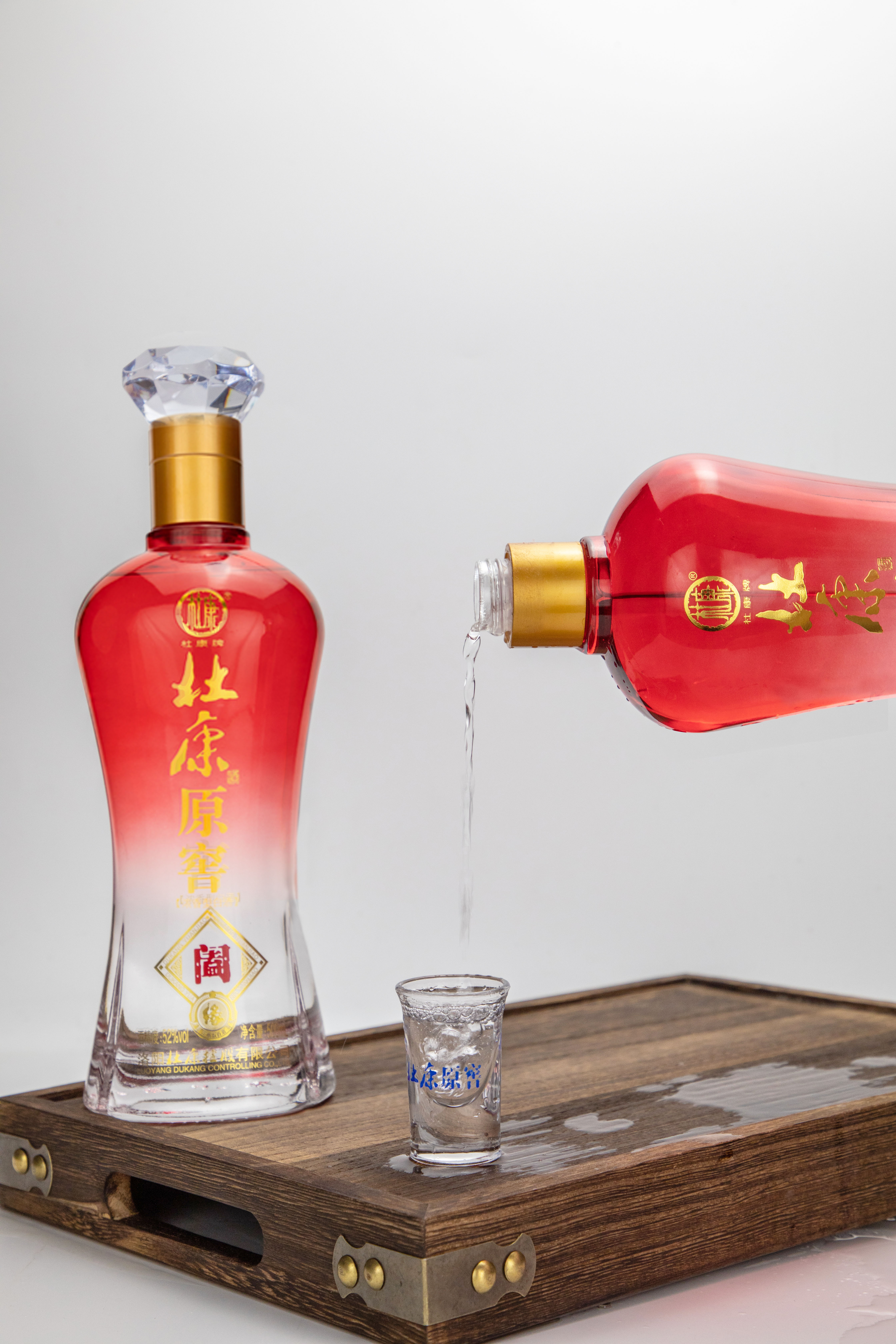 倒酒 (2).jpg